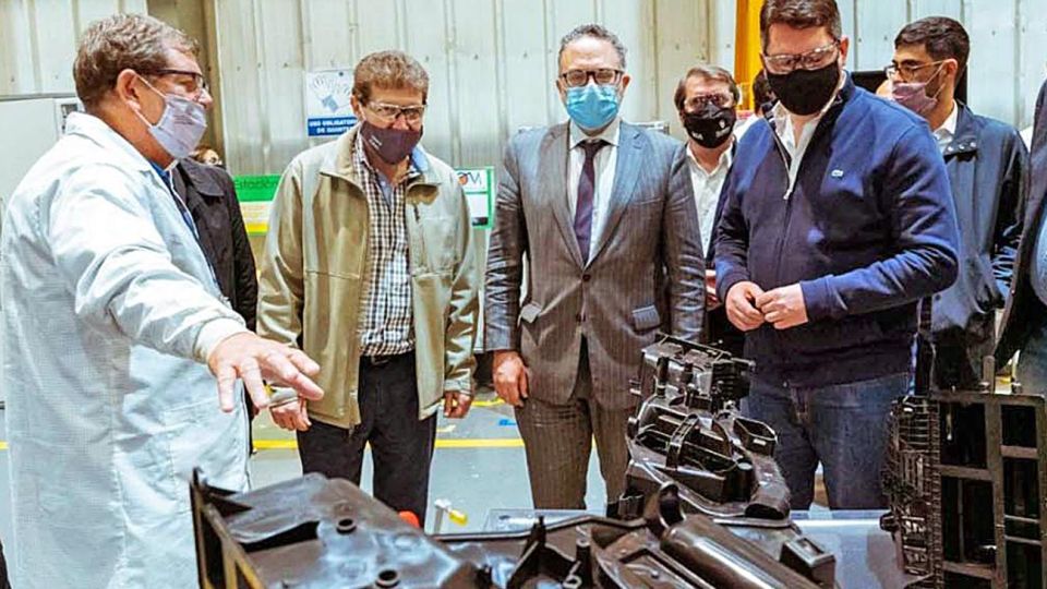 20210404_kulfas_industria_mirgor_cedoc_g