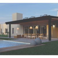 Arquitecta Claudia Barrios