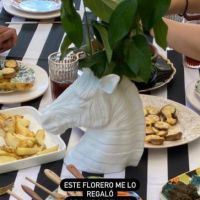 Todos los detalles de la mesa de pascuas de la China Suárez