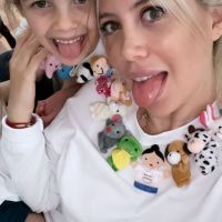 Wanda, Fracesca e Isabella: sus looks "puppets" para el domingo de Pascuas