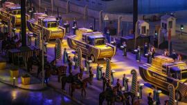 El desfile se desarrolló en medio de un fuerte operativo policial en El Cairo.