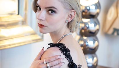 Anya Taylor-Joy se convierte en embajadora de marca de esta joyería
