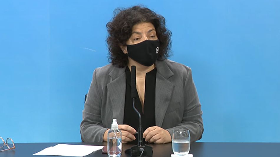 Carla Vizzotti en conferencia de prensa.