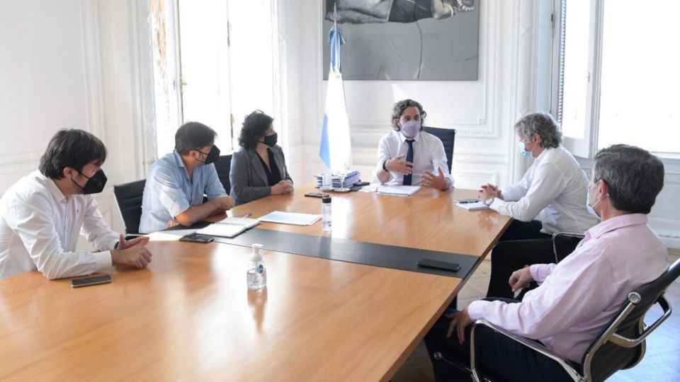 Reunión en Casa Rosada por restricciones frente al Covid-19