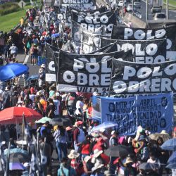 Ciudad de Buenos Aires: Distintos movimientos sociales de izquierda se movilizaron hacia el Ministerio de Desarrollo Humano y Hábitat de la Ciudad de Buenos Aires. | Foto:Fernando Gens / Télam 