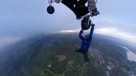 Carlos Suárez es un alpinista conocido por sus locuras.