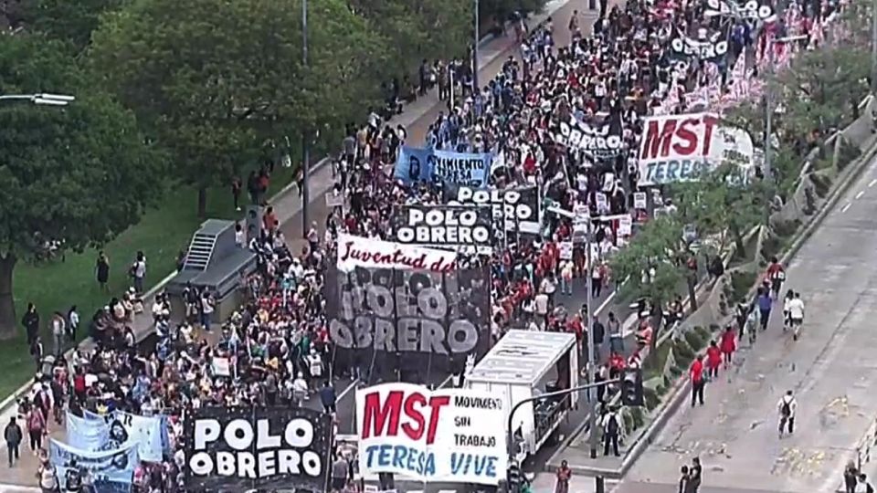 Marcha del Polo Obrero y organizaciones sociales por el Centro Porteño 20210408