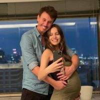 El outfit canchero y de entrecasa que eligió Pampita para mostrar su pancita