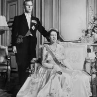 Felipe de Edimburgo, su vida en fotos junto a la reina Isabel