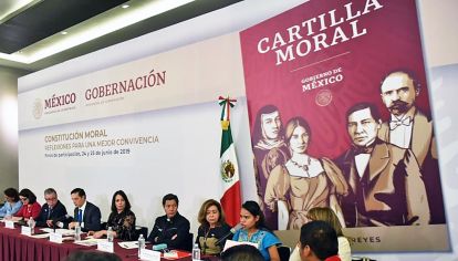México. El gobierno ha distribuido una Cartilla Moral escrita por Alfonso Reyes.