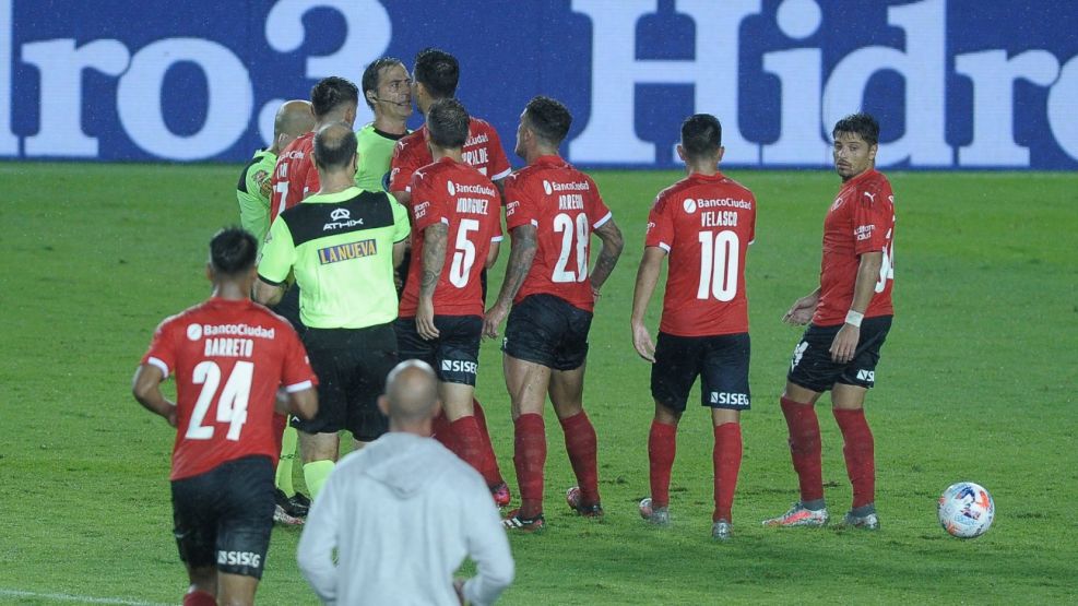 Independiente: El club que lleva el color rojo hasta en las cuentas