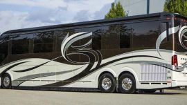 El sótano del Prevost Featherlite es lo que era la antigua zona de equipaje del colectivo.