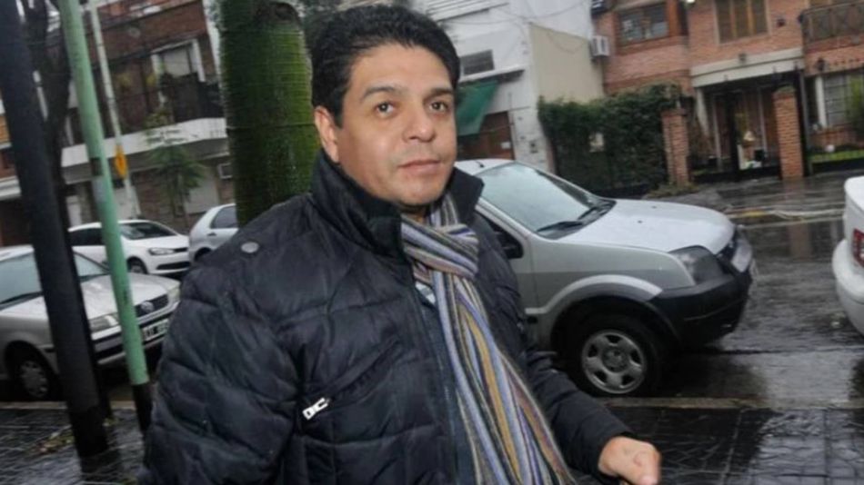Lalo Maradona fue intubado por complicaciones de Coronavirus 