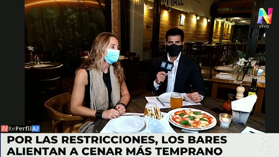 Restaurantes tientan a la gente a cenar más temprano con promociones