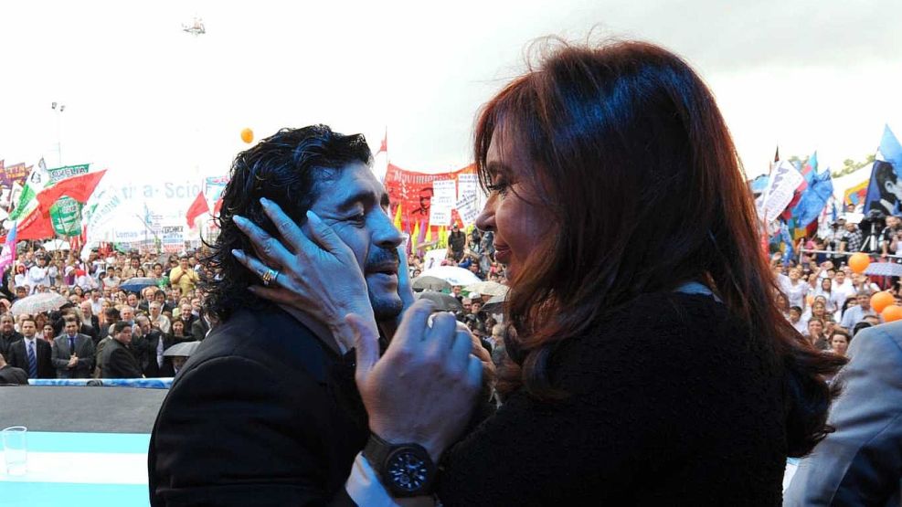 Cristina Kirchner junto a Diego Maradona