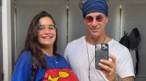 Fernando Carrillo publicó una polémica selfie junto a esposa en pleno parto