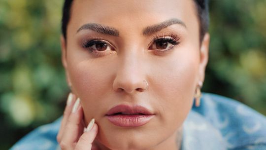 DEMI LOVATO