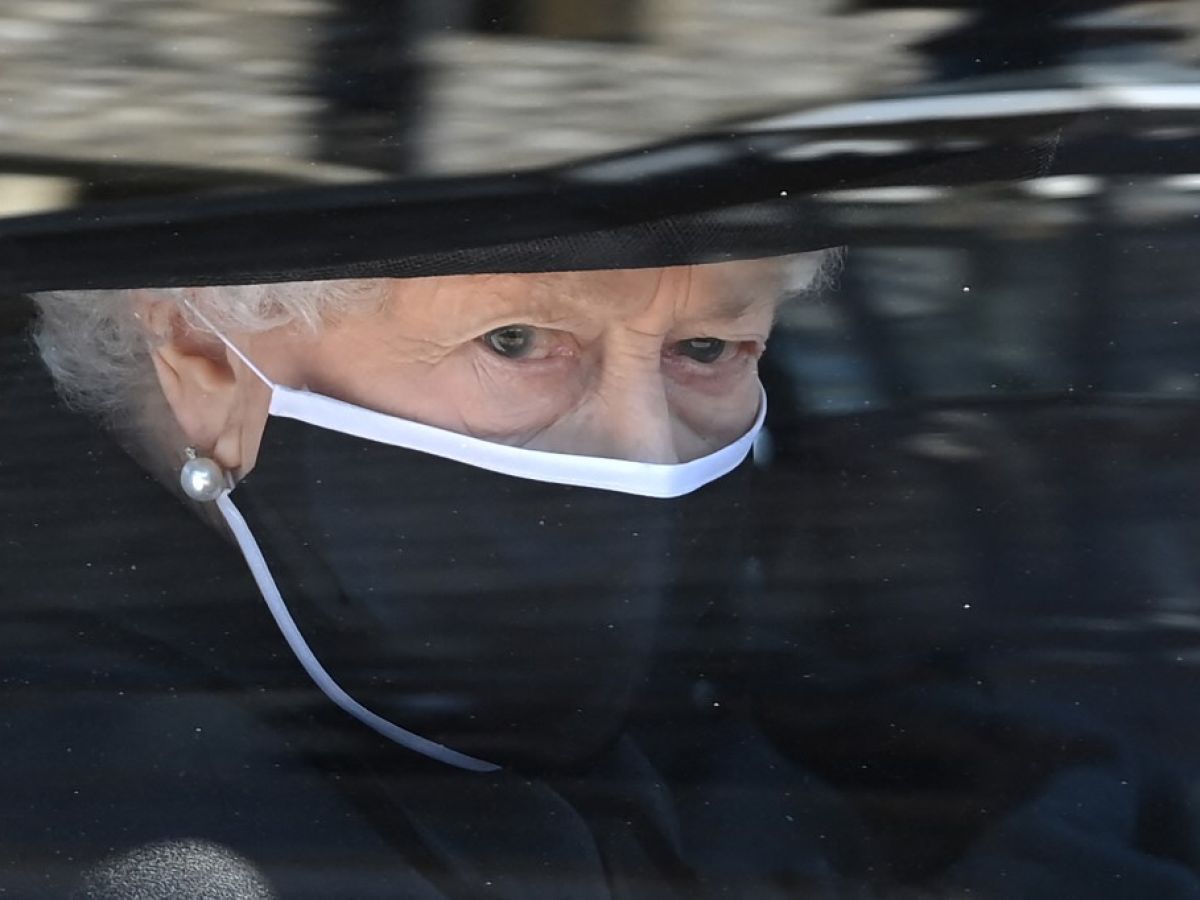 asi-fue-el-ultimo-adios-a-felipe-de-edimburgo-el-marido-de-la-reina-isabel-ii-1160363