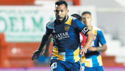 Extraño diseño. El nuevo modelo de la camiseta de Boca.