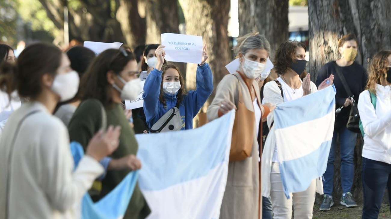 clases presenciales protesta olivos 