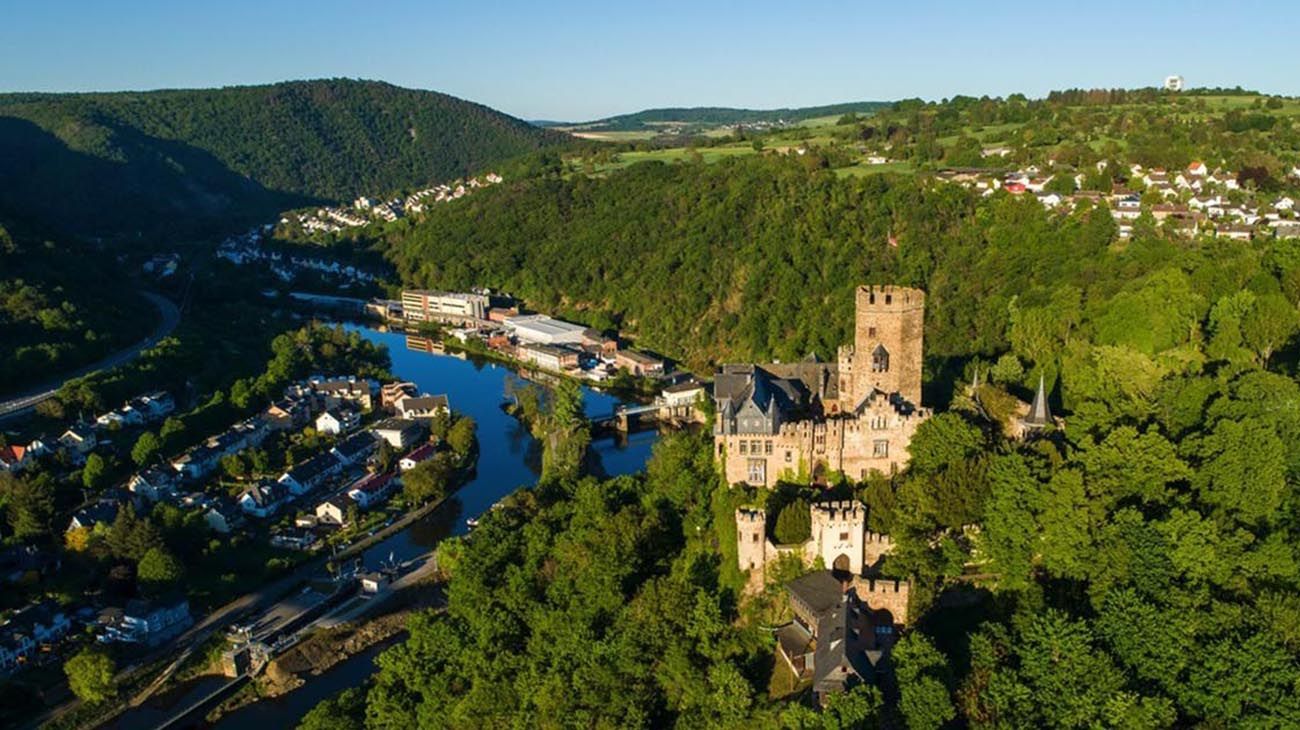 Marburgo, la ciudad medieval en donde se fabrica la vacuna de Pfizer