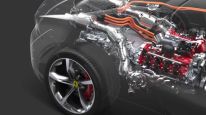 Ferrari adelanta el lanzamiento de su primer modelo ciento por ciento eléctrico