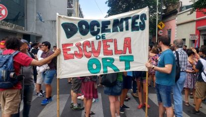 Clases presenciales: la ORT echó a dos docentes por adherirse al paro