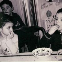 Suri Cruise cumple 15: las fotos inéditas de la hija de Tom Cruise y Katie Holmes