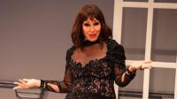 Moria Casán se aplicó la primera dosis de la vacuna:"Ponete la china, baby"