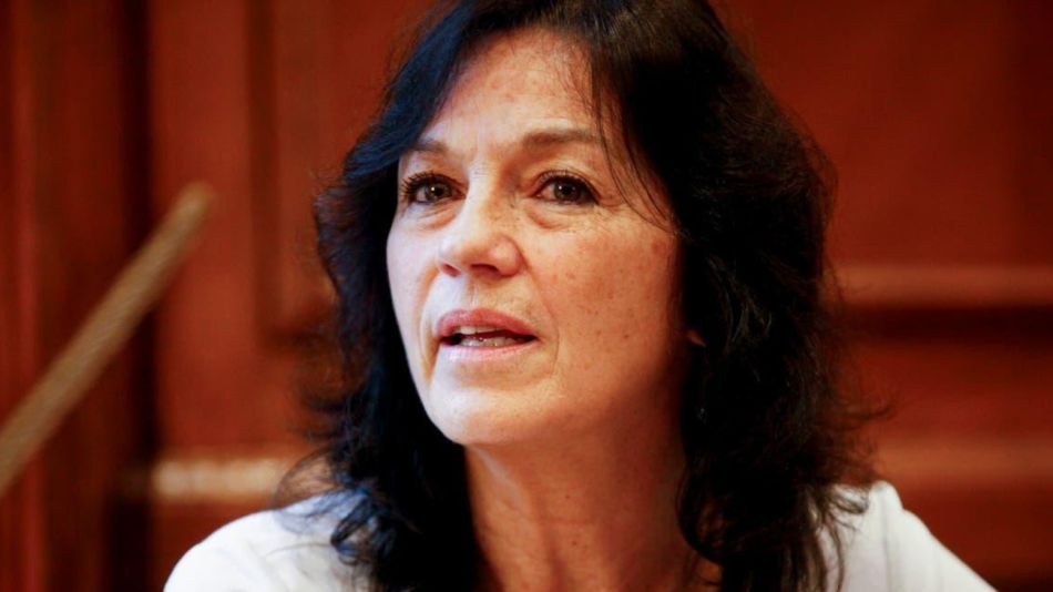 Vilma Ibarra Restricciones