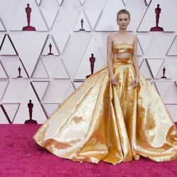 Oscar 2021: Recorre la Alfombra roja con los looks más impactantes