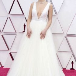 Oscar 2021: Recorre la Alfombra roja con los looks más impactantes