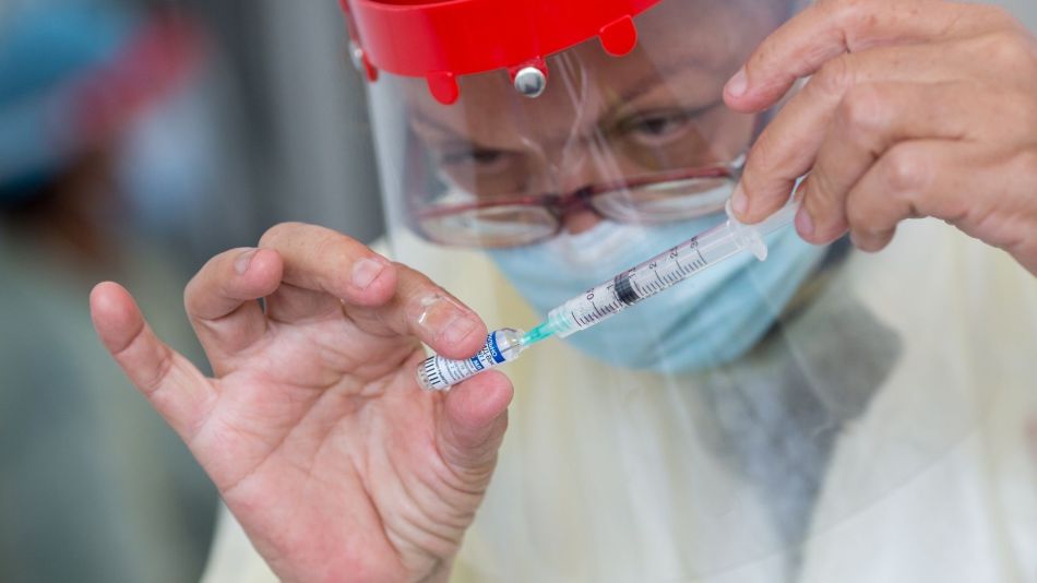 Venezuela Begins Vaccinating Elderly Population