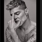 Ricky Martin hot