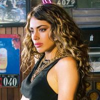 TINI STOESSEL, INTIMA Y REFLEXIVA