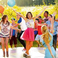 TINI STOESSEL, INTIMA Y REFLEXIVA