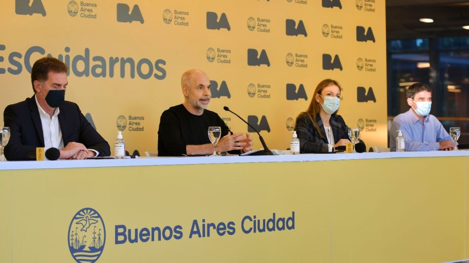 Horacio Rodríguez Larreta durante los anuncios ante la segunda ola.