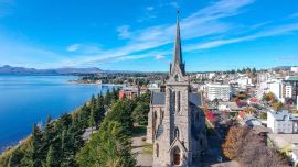 Hoy, Bariloche es uno de los sitios turísticos más importantes y visitados del mundo entero.