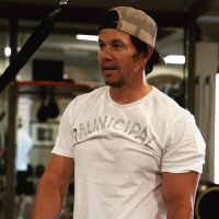 Mark Wahlberg mostró su increíble cambio físico tras aumentar nueve kilos para una película