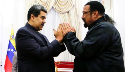 Nicolas Maduro y Steven Seagal