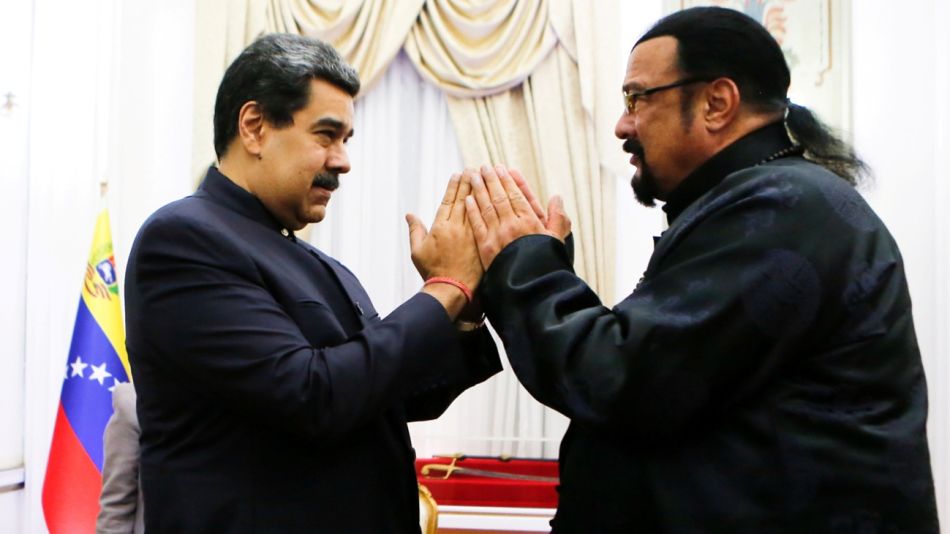 Nicolas Maduro y Steven Seagal