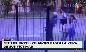 Motochorros le roban a dos nenas