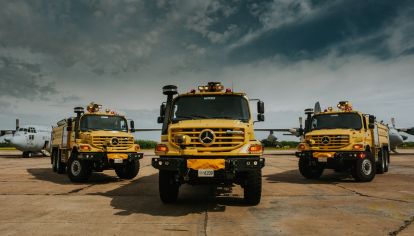 La Fuerza Aérea Argentina incorporó camiones Zetros de Mercedes-Benz