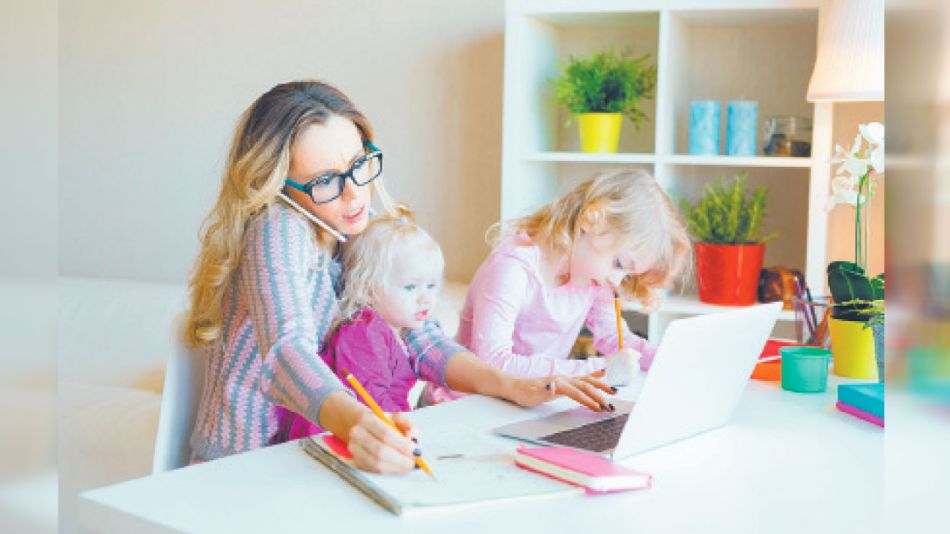 20210509_tarea_mujeres_shutterstock_g