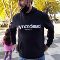 Benjamín Vicuña acompañó a Pampita y sus hijos en el homenaje a Blanca
