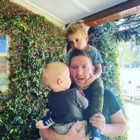 Jonatan Viale, aislado: sus hijos tienen coronavirus