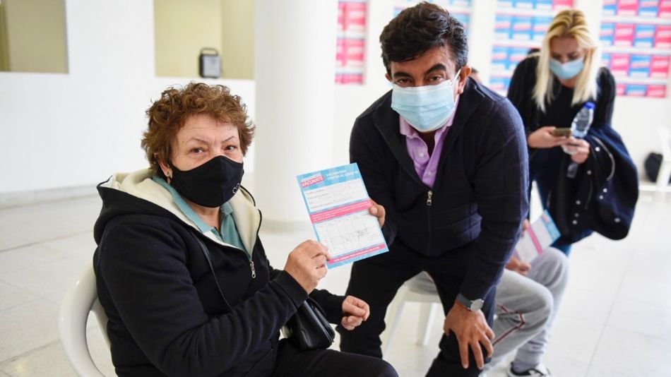 La Matanza avanza en la vacunación contra el Covid-19. "Agradezco a todo el personal de salud por este esfuerzo", dijo el intendente Fernando Espinoza.