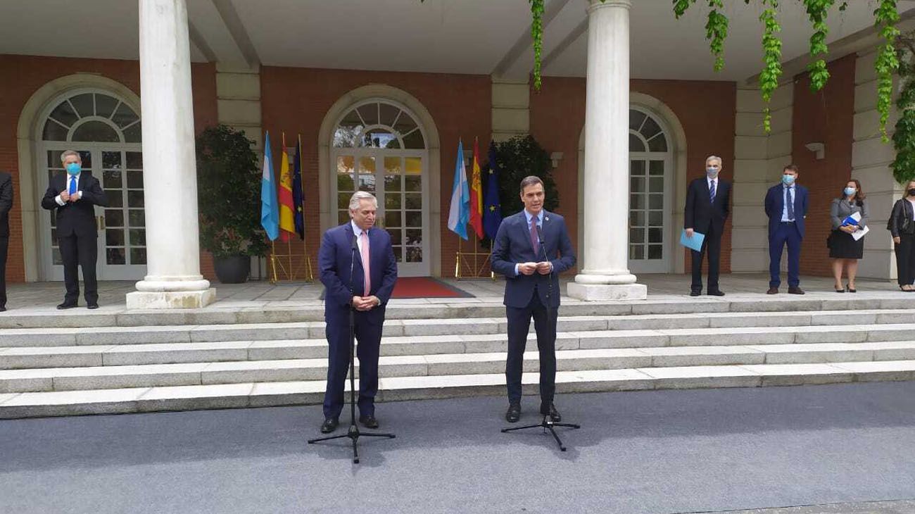  Alberto Fernández y Pedro Sánchez