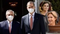 Sin Fabiola Yáñez ni Letizia Ortiz: así fue el encuentro de Alberto Fernández y el rey Felipe de España