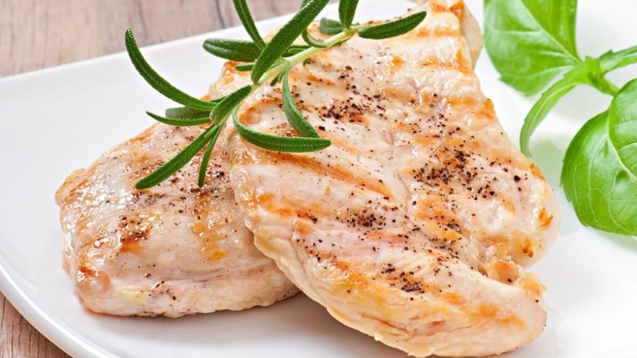 Embarazo y lactancia: la carne de pollo aporta más proteínas y vitaminas |  Perfil